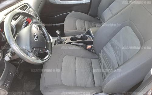 KIA CEE'D SW 1.4 CVVT LX MAGYAR TEMPOMAT ÜLÉSFŰTÉS TÉLI-NYÁRI GUMIKKAL ÖNERŐ NÉLKÜL HITELRE IS image 6