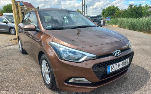 HYUNDAI I20 1.25 LP Entry TÉLI-NYÁRI KERÉK!75.000KM! image 8